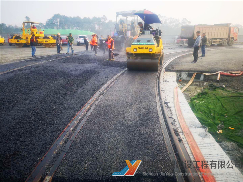 郫都区有轨电车广场路便道工程