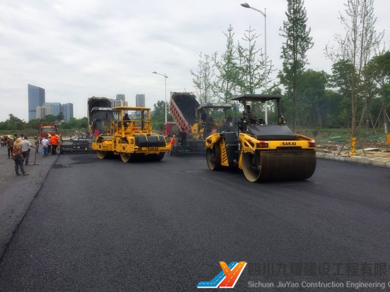 郫都区中航城配套市政路面工程