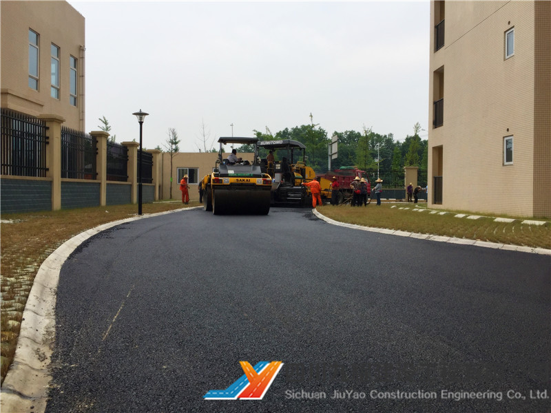 崇州青翠苑沥青路面工程